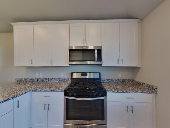 Building Photo - 5205 Sidesaddle Dr