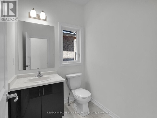 Photo du bâtiment - 185 McEachern Ln