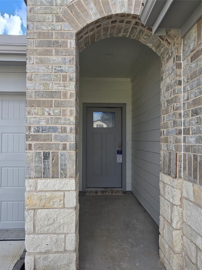 Building Photo - 7826 Calabria Dr