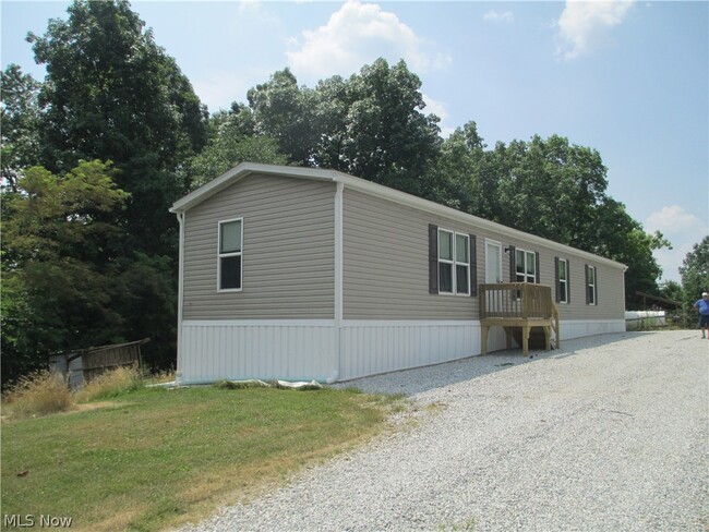 Building Photo - 4446 College Hill Rd