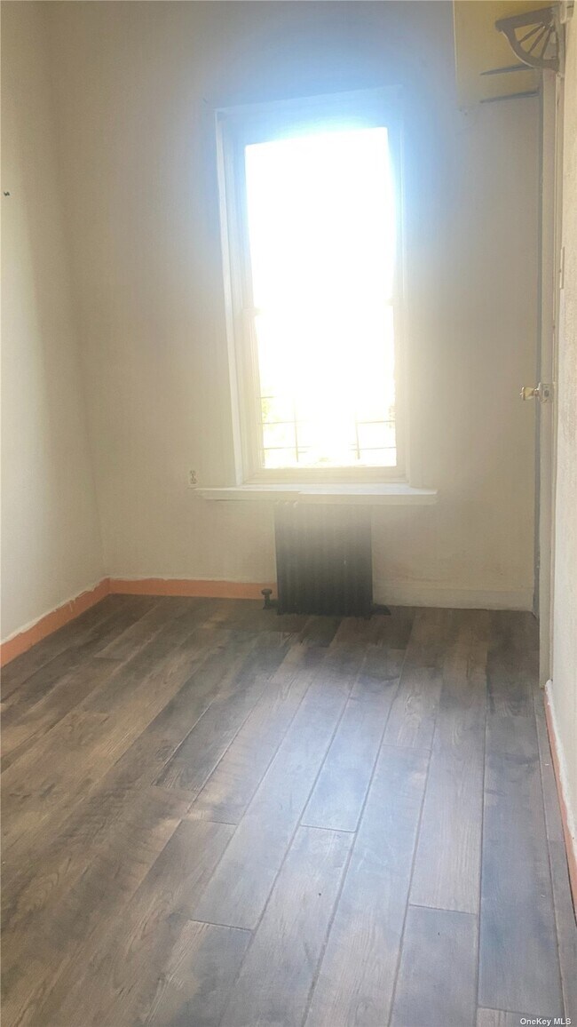 Foto del edificio - 45 Grant Ave