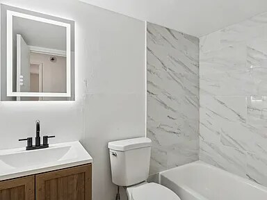 Foto del edificio - 1822 Benton Ave