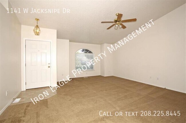Building Photo - 1141 W Jacksnipe Dr