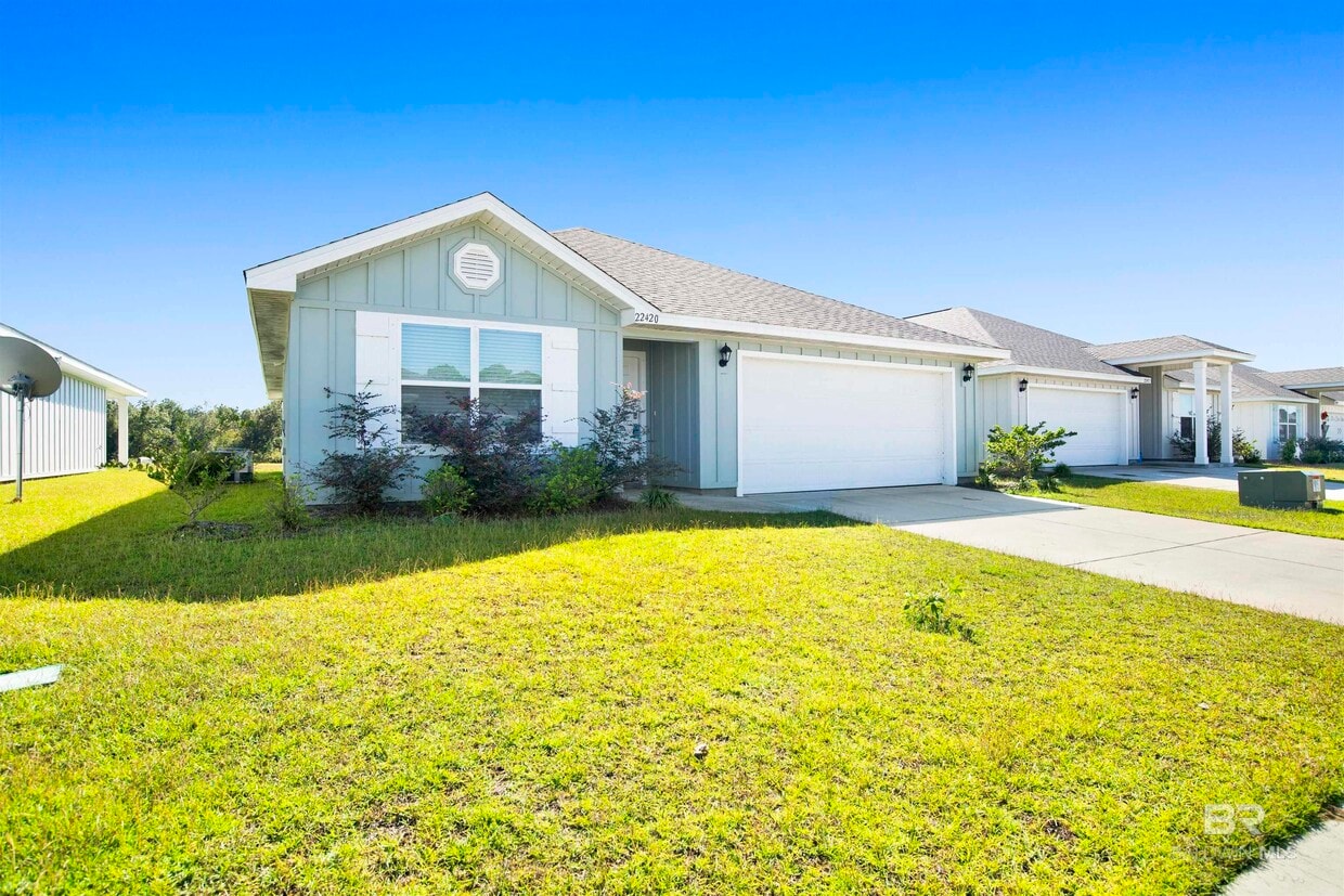 Foto principal - 22420 Aleutian Ave