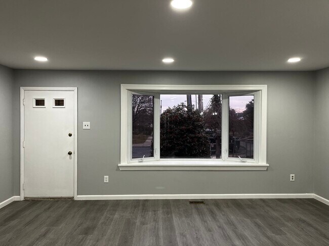 Foto del edificio - 7857 Lawndale Ave
