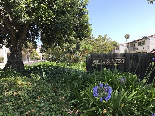 Foto del edificio - Villas West 2 Bedroom Condo - Available La...
