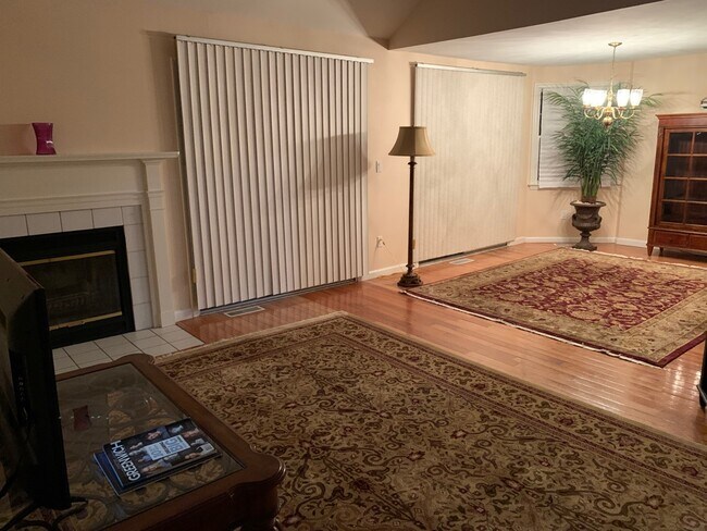 Living room And dining room/ Hudson River View - 616 Half Moon Bay Dr