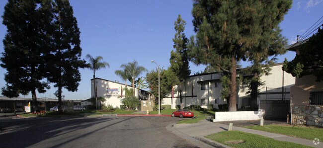 Roberta Apartments Fullerton Ca Roberta Apartments