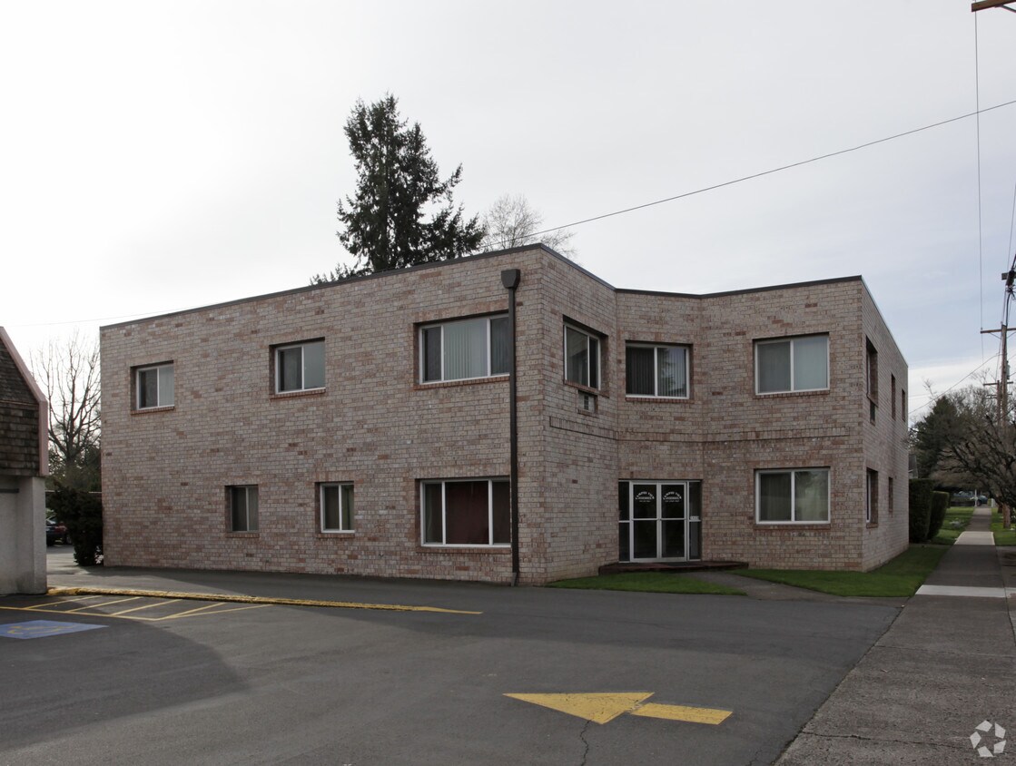Fuiten's Campus view apartments Apartments in Forest Grove, OR