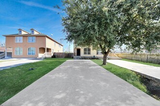 Building Photo - 10217 Teneha Dr