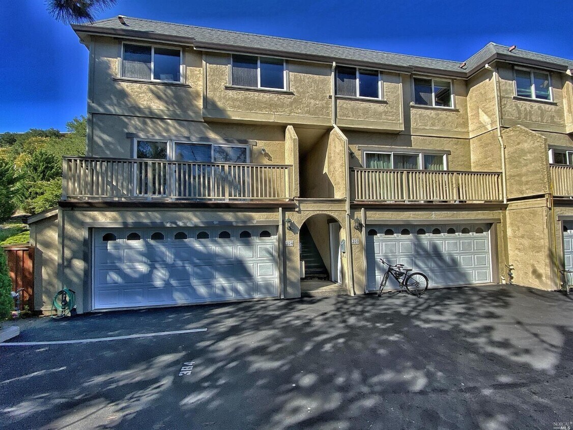 386 Cecilia Way, Tiburon, CA 94920 Condo for Rent in Tiburon, CA