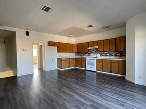 Building Photo - 20801 Roseton Ave