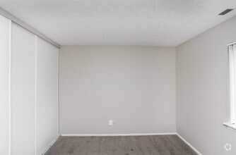 2BR, 2BA/Aurora - 1100 SF - The Eclipse Apartment Homes