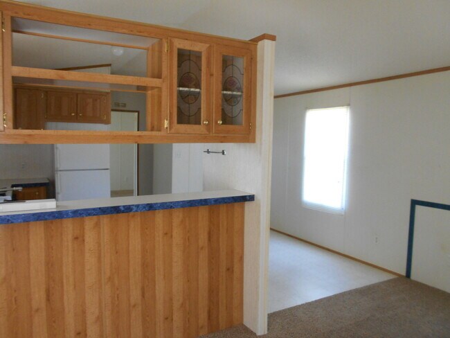 Building Photo - Adorable Mobile Home Located in Shallowater!