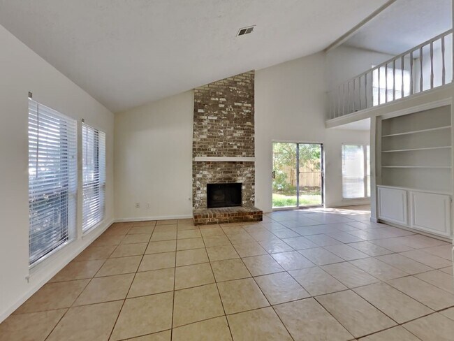 Building Photo - 428 Gleneagles Dr