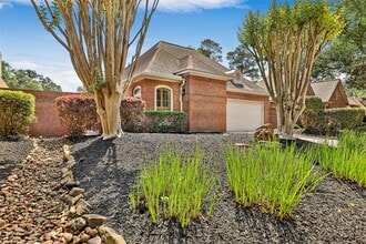 Building Photo - 3306 Redwood Lake Dr