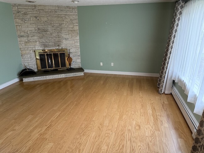 Building Photo - 78 Rosewood Dr