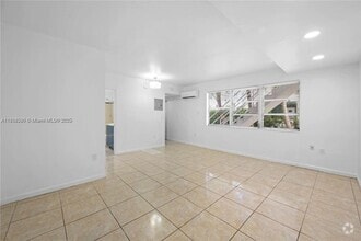 Building Photo - 501 NE 82nd Terrace