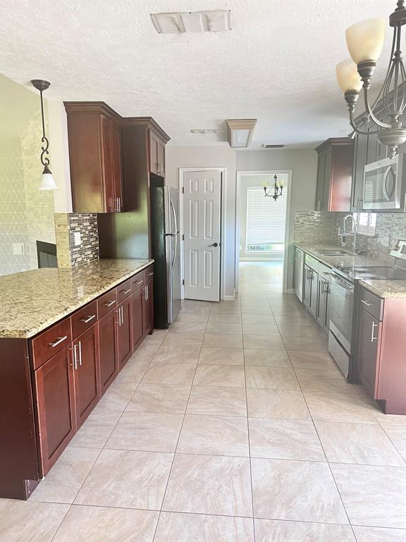 Building Photo - 5203 Shady Oaks Ln