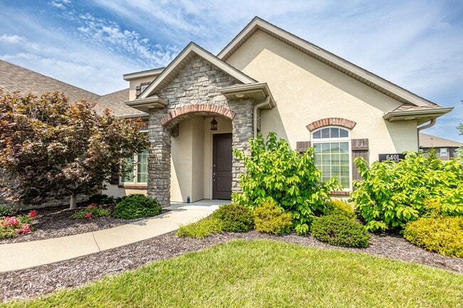 Building Photo - 6401 Cobble Creek Dr