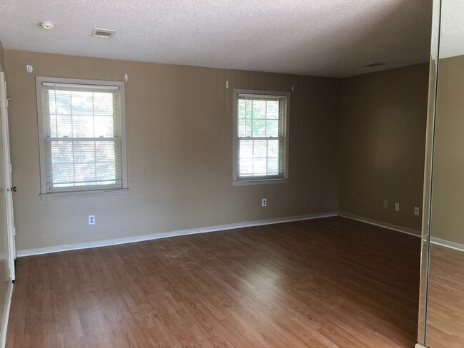 Building Photo - Cozy Condo on Bush River! Apply Now!
