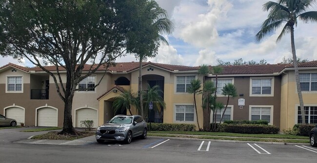 Building Photo - 15145 Michelangelo Blvd