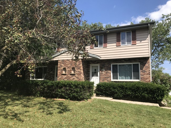 Foto del edificio - W151N11474 Potomac Cir