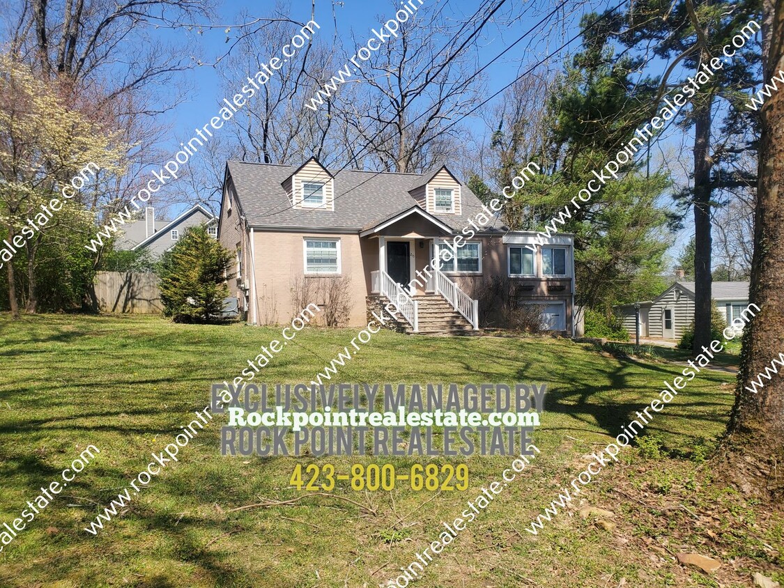 Primary Photo - Adorable 3/2 in the Fairyland neighborhood...