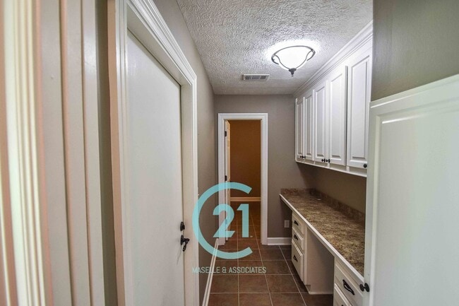 Building Photo - 3 Bed/2 Bath Home in Crossgates