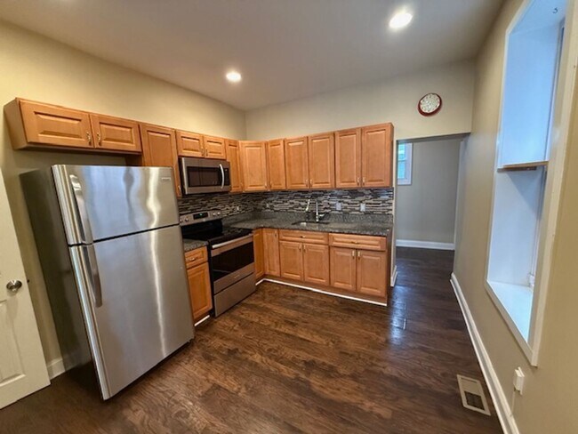 Foto del edificio - Updated 3 Bedroom Rental in Brewerytown wi...