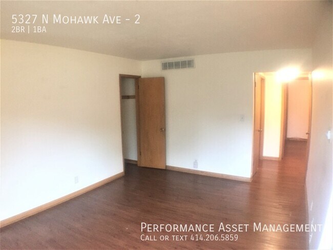 Foto del edificio - Stunning Glendale 2 BR Apartment with Free...
