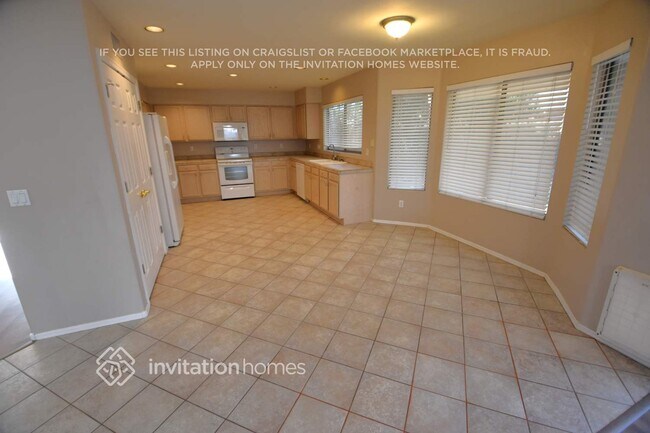 Foto del edificio - 16180 N 159th Ave