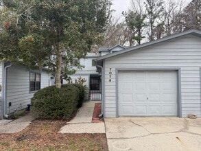 Building Photo - 7078 NW 52nd Terrace