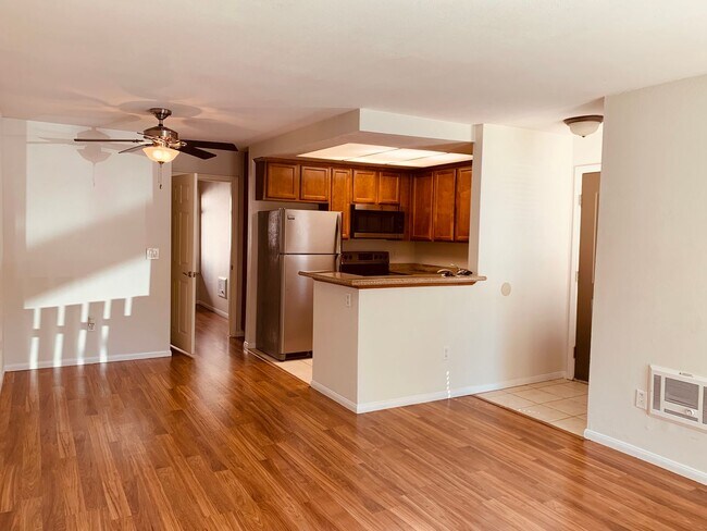 Foto del edificio - Gated Oceanside 1BR – Pool, Spa, Parking + Water/Trash Included! Won’t Last!