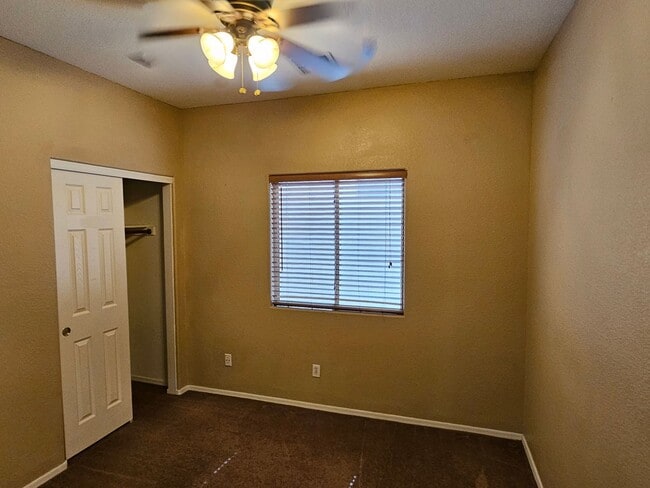 Photo - Great 1670 sq ft 4 bd 2 bathroom home in l...
