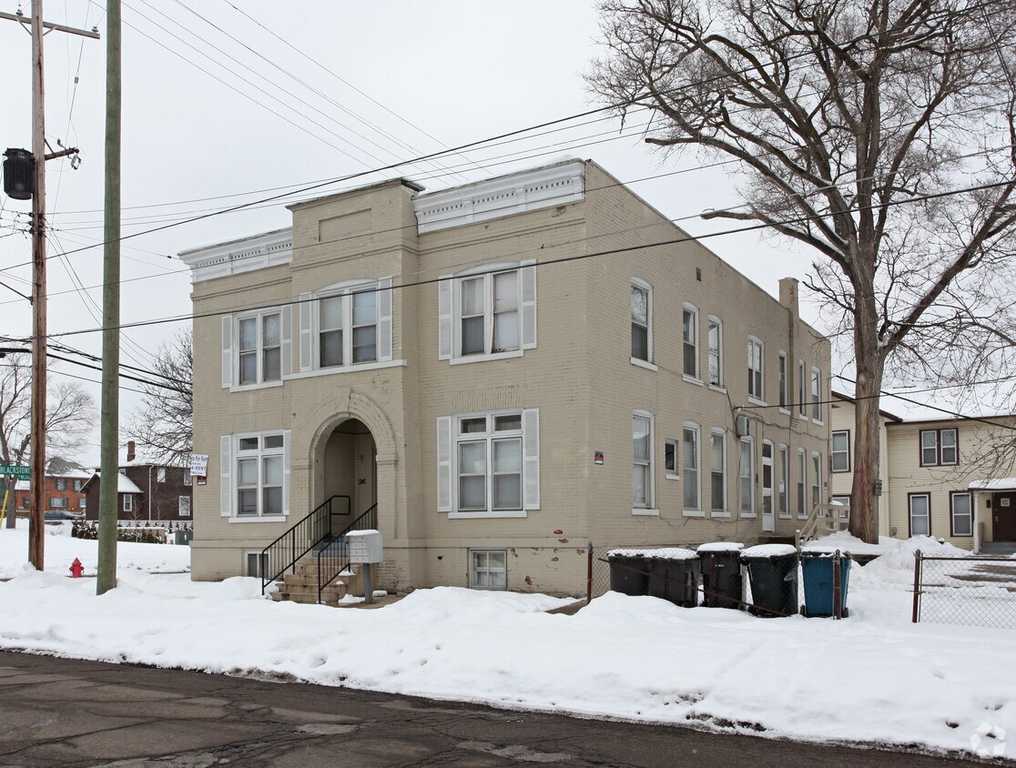 Primary Photo - 238 W Wesley St