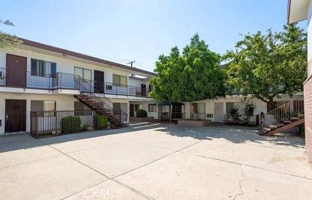 Foto del edificio - 13050 Dronfield Ave