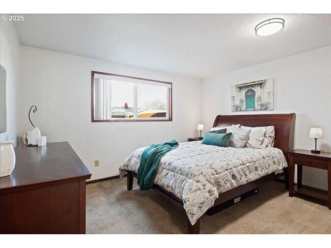 Foto del edificio - 2801 Raleigh Ct SE