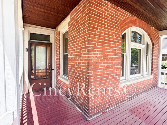 Building Photo - 1339 Meier Ave