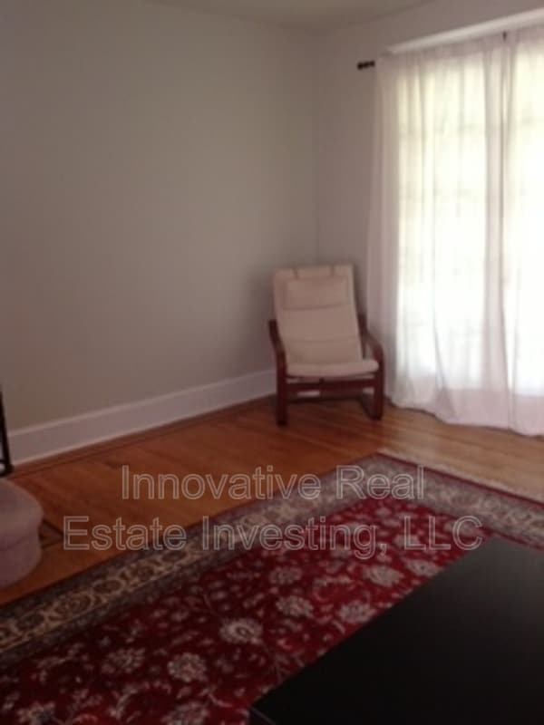 Building Photo - 4806 McKean Ave