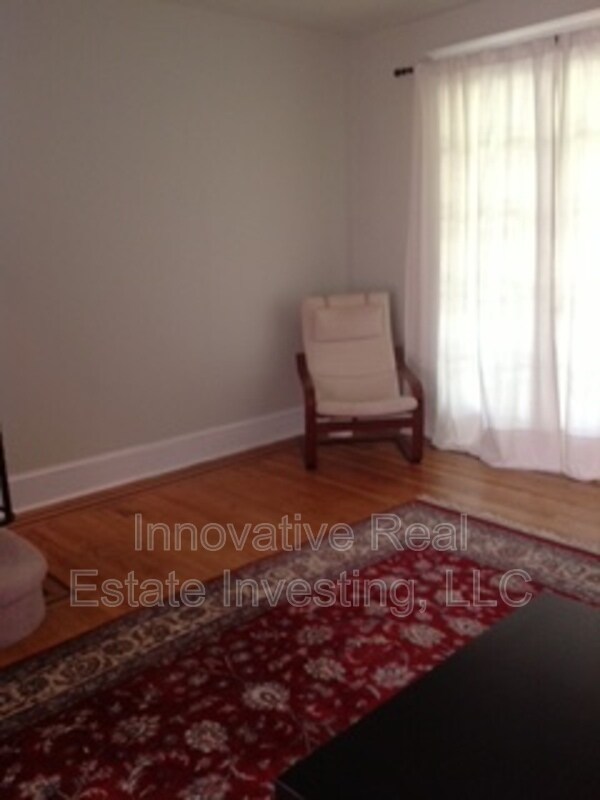 Foto del edificio - 4806 McKean Ave