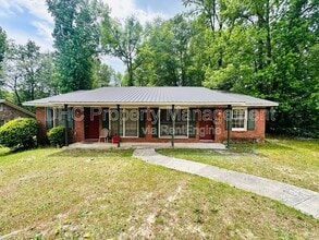 Building Photo - 1235 Kings Mountain Ct