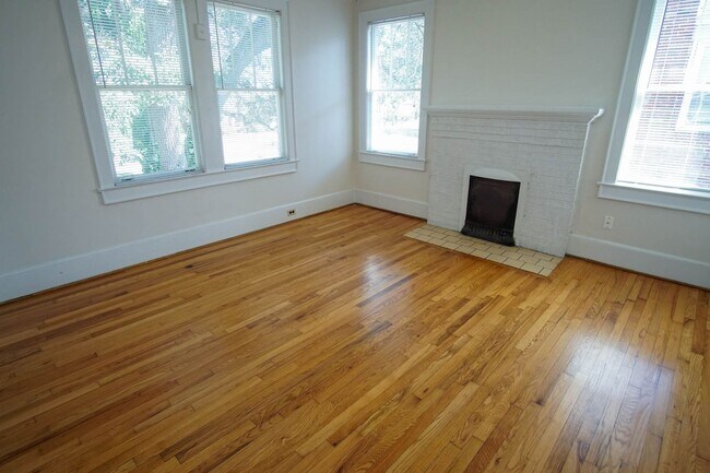 Foto del edificio - 3014 Kershaw Street