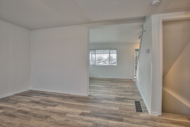 Foto del edificio - 624 26th St SW