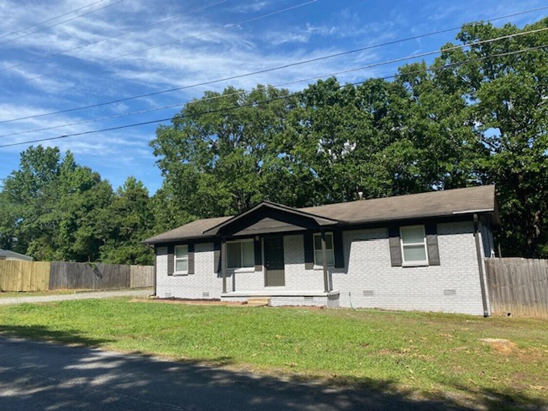 Foto principal - 2002 Bobbitt Lane
