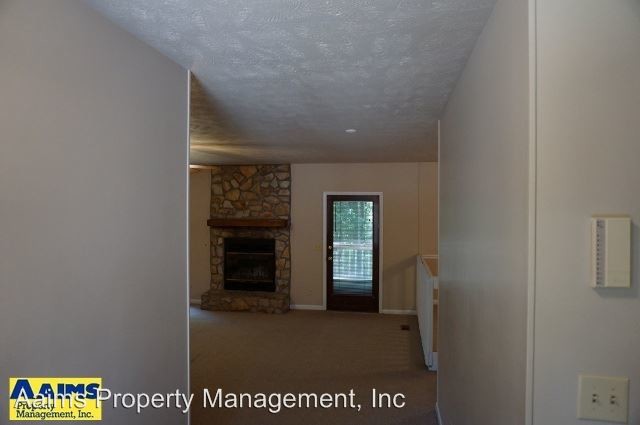 Building Photo - 7478 Beaver Run Dr