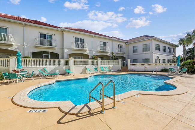 Building Photo - 361 Royal Caribbean Ct