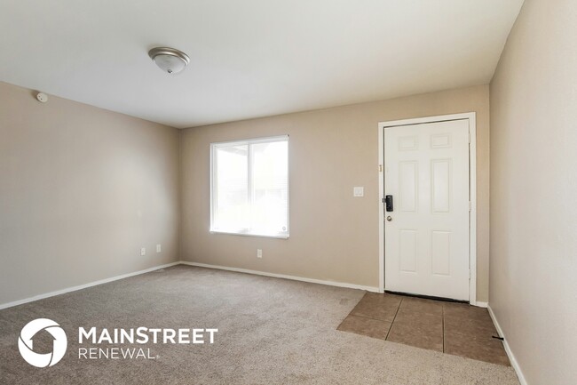 Building Photo - 4228 N 85th Dr