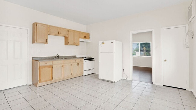 Building Photo - 3110 Walton Ave