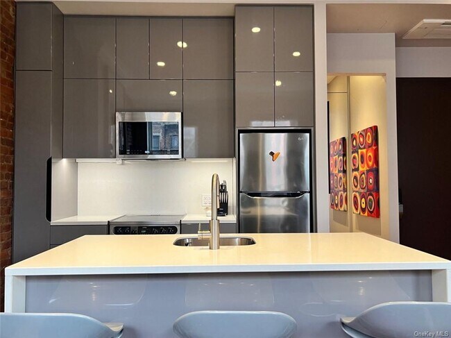 Foto del edificio - 459 W 47th St